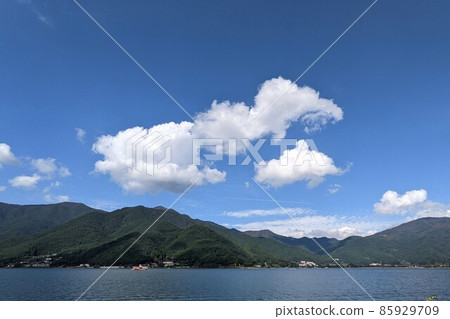 河口湖的景色 85929709