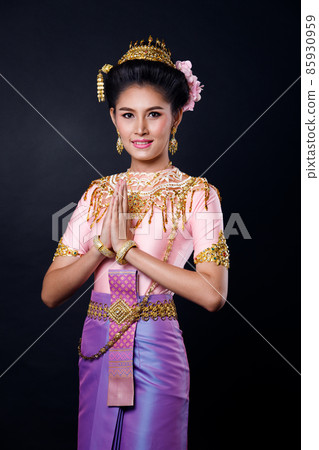 Loykrathong Dress of Thai Traditional Costume or South East Asia gold Dress in Asian Woman 85930959