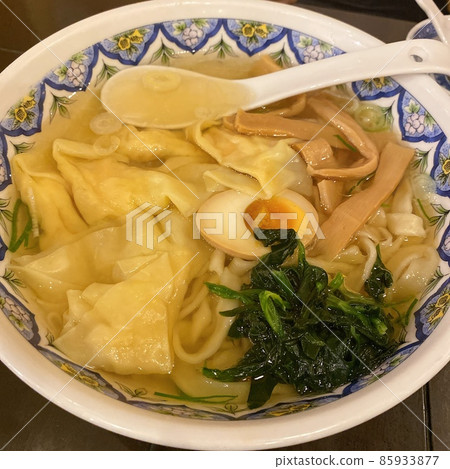 Shrimp wonton ramen 85933877