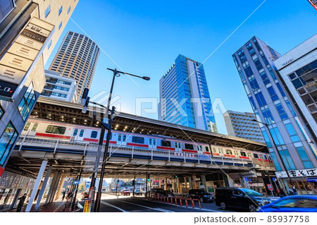 Cityscape in front of Nakameguro Station, Meguro-ku, Tokyo 85937758