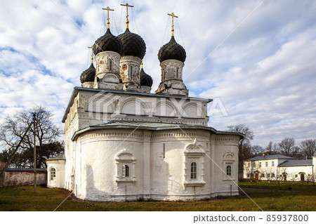 Church of Macarius Unzhensky and Zheltovodsky (Makarievskaya). Makariyevo-Unzhensky Monastery. Makariev. Kostroma region. Russia 85937800