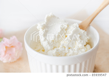 Homemade cream cheese 85939547