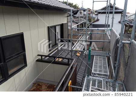 Construction site scaffolding 85940221