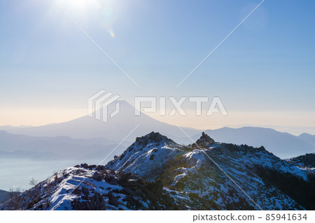 Southern Alps ridgeline of Phoenix Sanzan and Mt. Fuji winter scenery Southern Alps ridgeline of Phoenix Sanzan and Mt. Fuji winter scenery 85941634