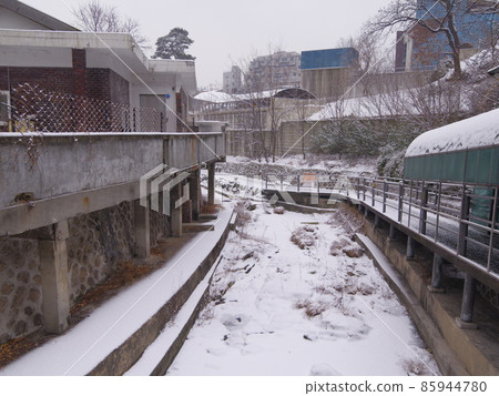 正陵谷，胡同，雪花，雪景 85944780