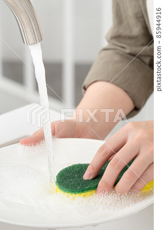washing dishes, doing housework, female, housewife, dishwashing detergent, Do the dishes washing, utensils 85944916