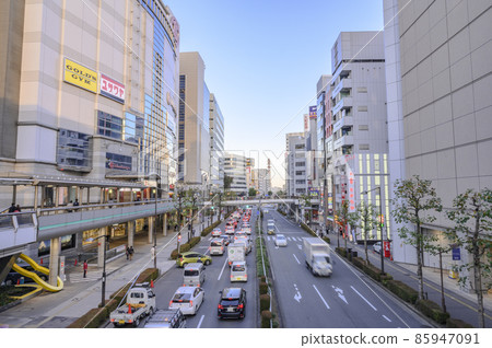 東京都立川市立川站綠川通前主要街道的街景 85947091