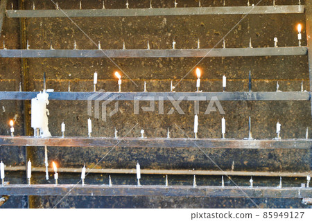 Candles from Kamakura Zeniarai Benten (Zeniarai Benten Ugafuku Shrine) Candles from Kamakura Zeniarai Benten (Zeniarai Benten Ugafuku Shrine) 85949127