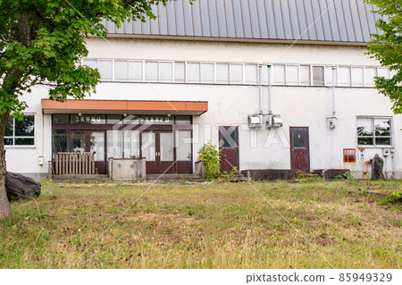 關閉的教學樓 85949329