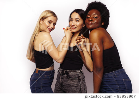 diverse multi nation girls group, teenage friends company cheerful having fun, happy smiling, cute posing isolated on white background, lifestyle people concept, african-american, asian and caucasian 85955907