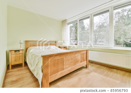 Cozy bedroom design in an elegant home Cozy bedroom design in an elegant home 85956793