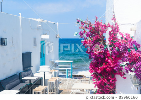 Naoussa white street Naoussa white street 85960160