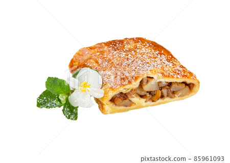 Slice of apple strudel isolated on white background. 85961093