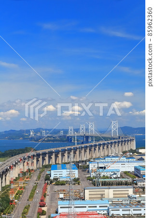 [Kagawa Prefecture] Setoo Bridge and Bannosucho Industrial Zone under sunny weather 85962360