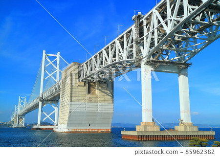 [Kagawa Prefecture] Seto Ohashi under sunny weather (Minamibisan Seto Ohashi and Kitabisan Seto Ohashi) 85962382