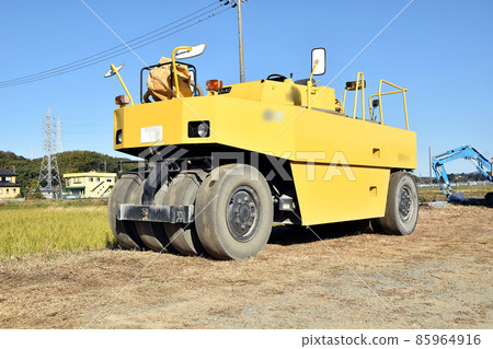 Tire type road roller Tire type road roller 85964916