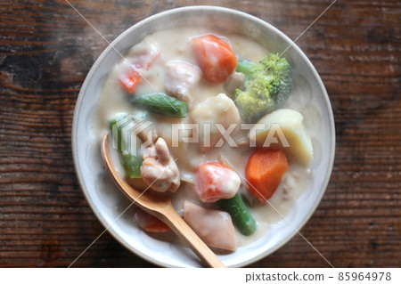 熱氣騰騰的奶油燉菜 85964978