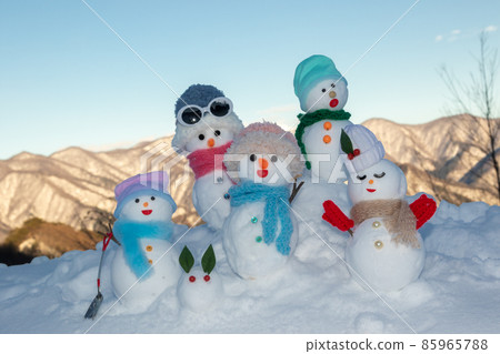 雪兔和雪人 雪兔和雪人 85965788