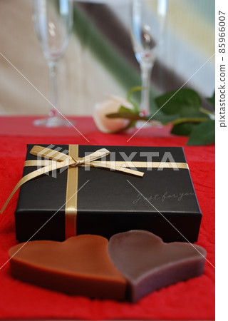 Valentine's Day 85966007