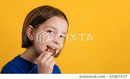 Child with Bitcoin. Cryptocurrency 85967437