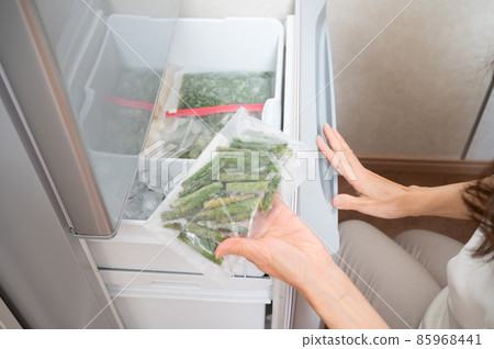 Asparagus stored frozen 85968441