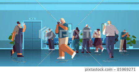 addicted businesspeople using digital gadgets business people active in social networks digital addiction concept addicted businesspeople using digital gadgets business people active in social networks digital addiction concept 85969271