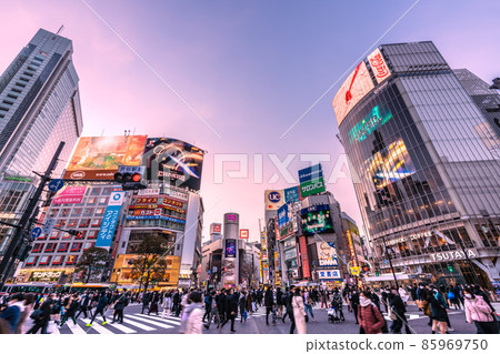 日本的東京都市風景首先超過40,000,首先在東京超過7,000,最後超過5波......可怕的前奏......宣言不出現...... = 19日,澀谷 日本的東京都市風景首先超過40,000,首先在東京超過7,000,最後超過5波......可怕的前奏......宣言不出現...... = 19日,澀谷 85969750