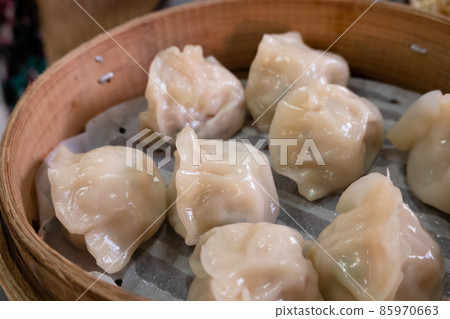 Chinese steamed jiaozi 85970663
