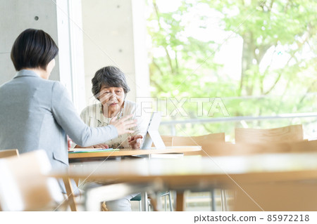 資深遺產諮詢業務員 資深遺產諮詢業務員 85972218