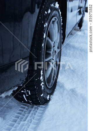 Image of winter tires Image of winter tires 85975882
