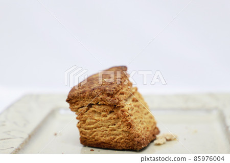 Handmade scones and baked goods 85976004