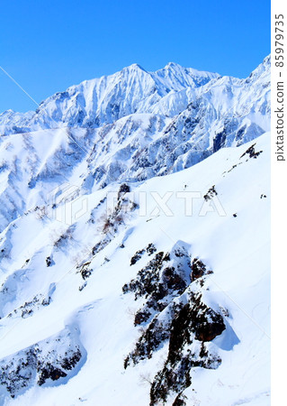 Beautiful Northern Alps Beautiful snow-capped Northern Alps 85979735