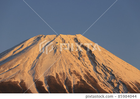 Red Fuji seen from Asagiri Plateau 85984044