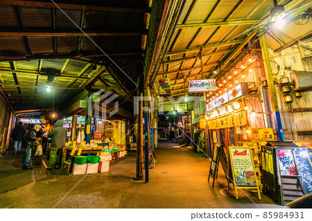 Kawasaki cityscape of Japan Overlooking the retro bar, Mizonokuchi station west exit shopping street = January 20 Kawasaki cityscape of Japan Overlooking the retro bar, Mizonokuchi station west exit shopping street = January 20 85984931