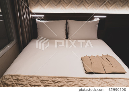 佈置精美的酒店床 85990508