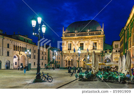 Watercolor drawing of Brescia, Italy, September 10, 2019: Palazzo della Loggia palace Town Hall 85991909