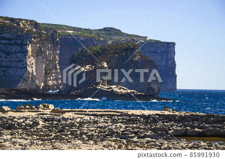 Watercolor drawing of Amazing Fungus and Gebla Rock cliffs with Rocky coastline in the Dwejra Bay Watercolor drawing of Amazing Fungus and Gebla Rock cliffs with Rocky coastline in the Dwejra Bay 85991930