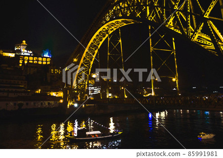 Watercolor drawing of Bridge Ponti Di Don Luis, lights of night city, night view of The Eiffel Bridge, Ponte Dom Luis, Boat floats 85991981