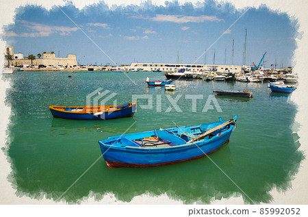 Watercolor drawing of colourful fishing boats in harbour of Bari city, Puglia Apulia region 85992052