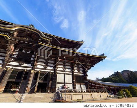 東大寺的藍天和大佛殿 85994888