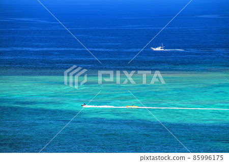 A bird's-eye view of the beautiful sea of Onna Village, one of the best resort areas on the main island of Okinawa 85996175