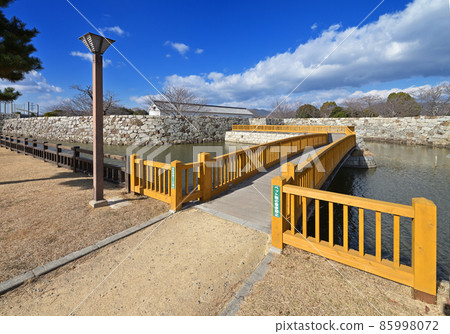國立史蹟 赤穗城跡 通往水手衛門遺蹟的橋(兵庫縣赤穗市) 國立史蹟 赤穗城跡 通往水手衛門遺蹟的橋(兵庫縣赤穗市) 85998072