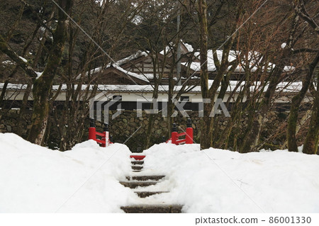 新年山寺散步62（岐阜縣伊備郡伊備川町橫倉：橫倉寺涼海山） 86001330