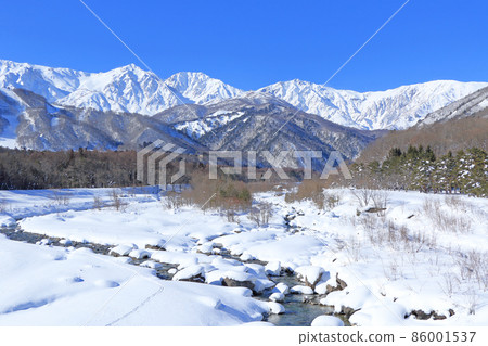 Hakuba's winter Hakuba Sanzan in the clear sky seen from Hakuba Ohashi 86001537