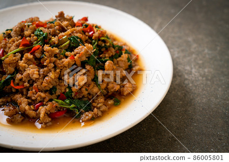 Stir fried Thai basil with minced pork 86005801
