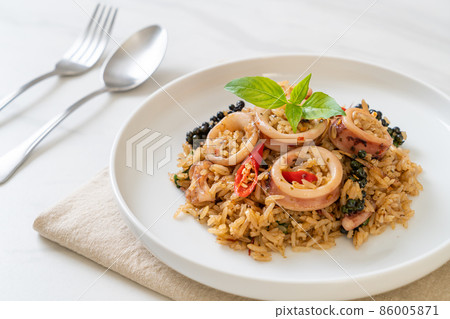 Basil and Spicy Herb Fried Rice with Squid or Octopus 86005871