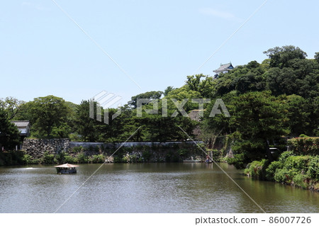 和歌山城的石牆和護城河 86007726