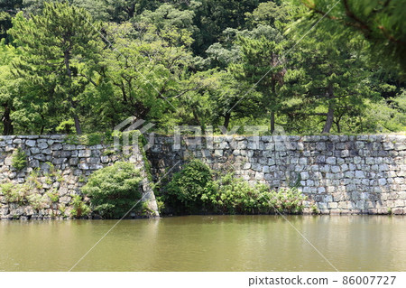 和歌山城的石牆和護城河 86007727