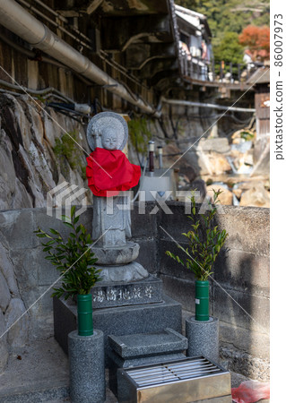 Hot spring hot spring Hot spring hot spring 86007973