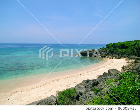 沖繩神島 久高島美麗的大海 沖繩神島 久高島美麗的大海 86009413